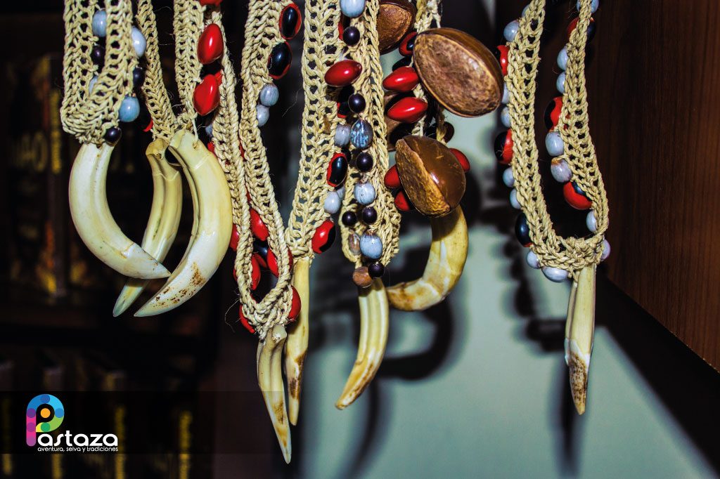 Tienda de Arte Etnico Waorani Wema