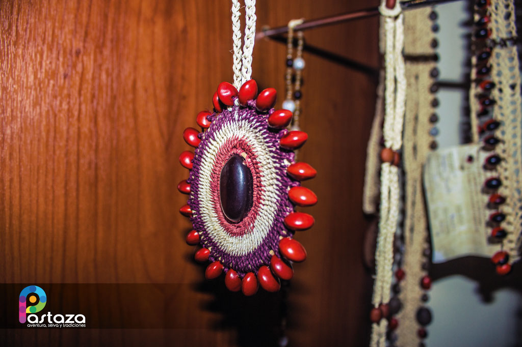 Tienda de Arte Etnico Waorani Wema