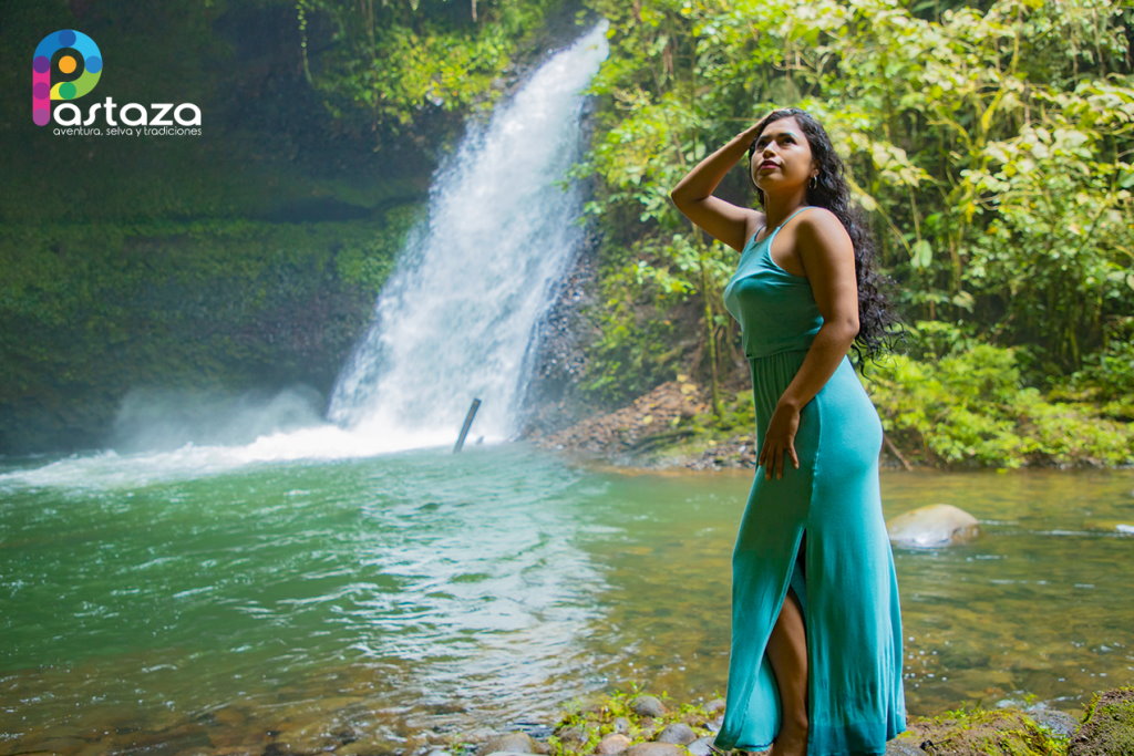 Cascada Pailón del Angel - Pastaza Travel