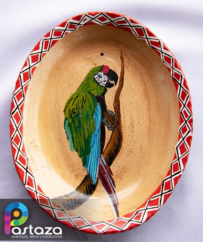Kindi Runa Artesanías - El Guacamayo Verde